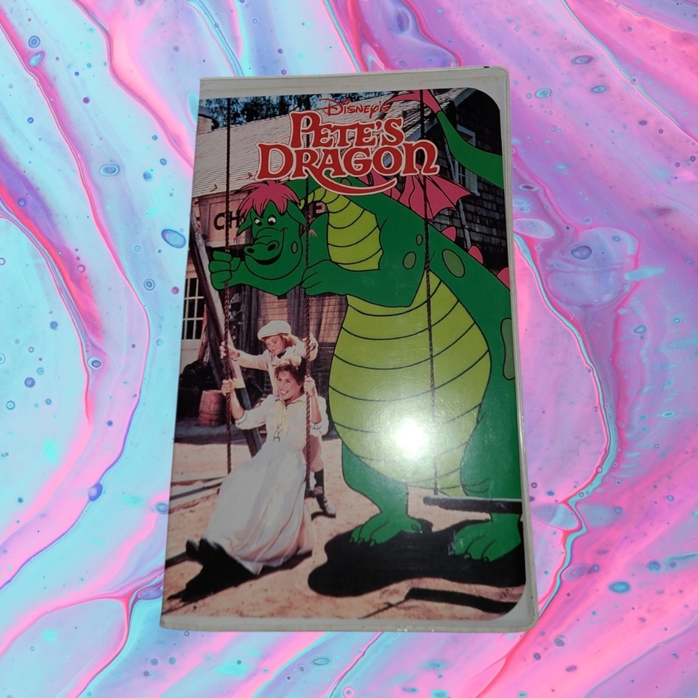 Disney's Pete's Dragon VHS